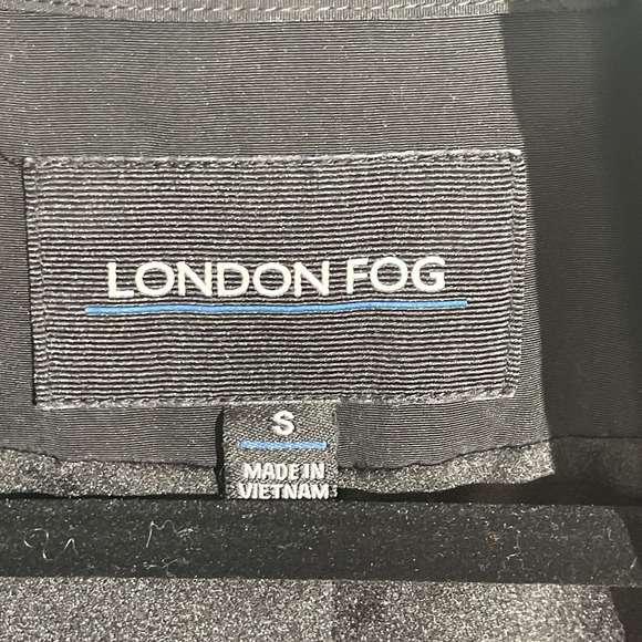London Fog Black Snap-Front Mid Length Classic Raincoat Pockets Size - Picture 8 of 9